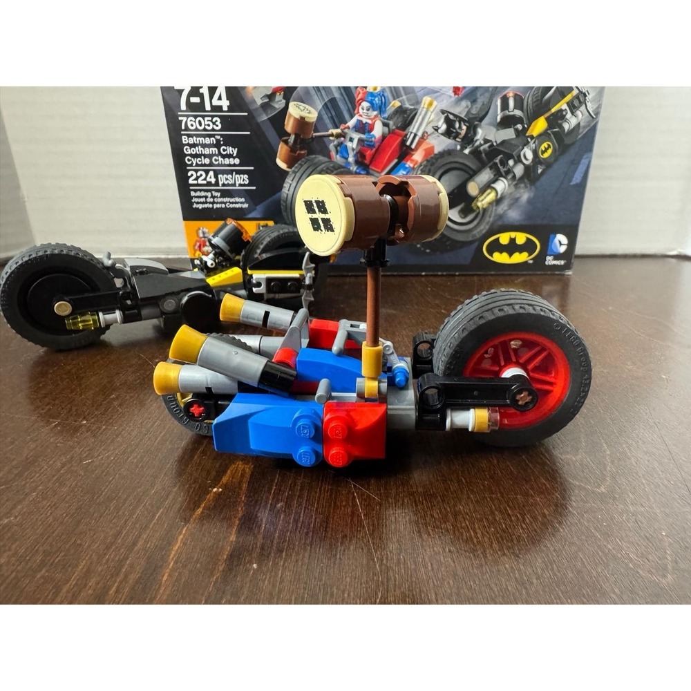 LEGO 76053 DC Comics Batman Gotham City Cycle Chase Missing Deadshot Minifigure - Picture 6 of 9